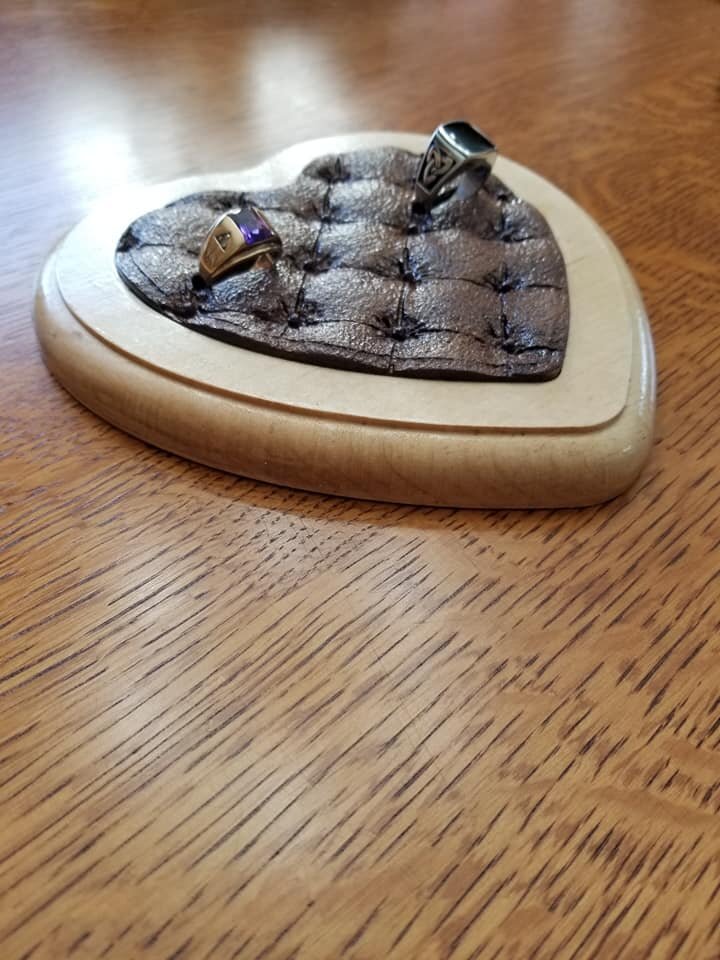 Tufted heart.jpg